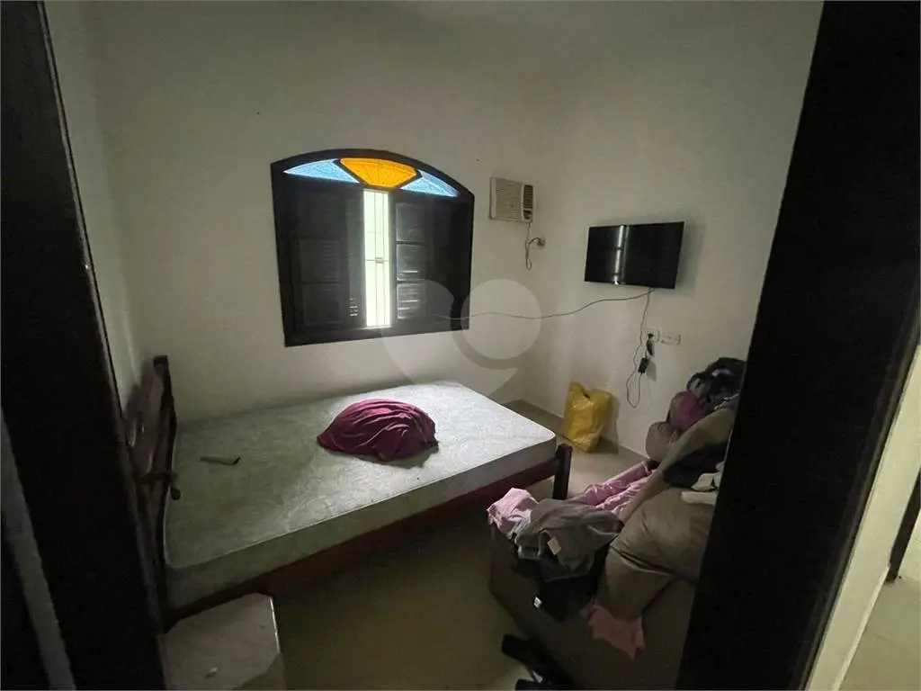 Casa para Venda em Praia Grande, Aviação, 4 dormitórios, 2 suítes, 3 banheiros, 3 vagas