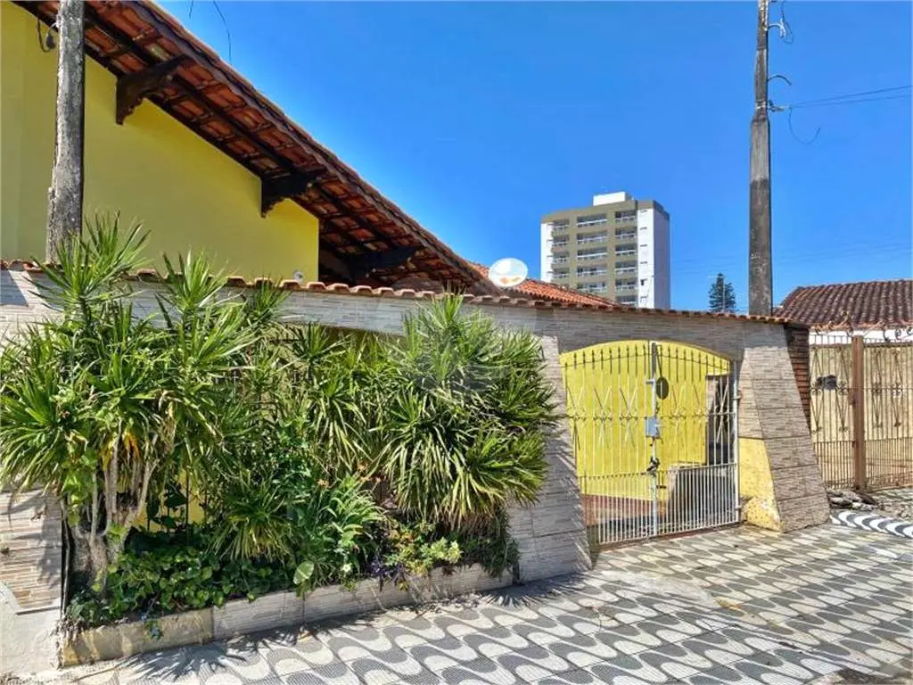 Casa para Venda em Praia Grande, Caiçara, 2 dormitórios, 1 suíte, 2 banheiros, 4 vagas