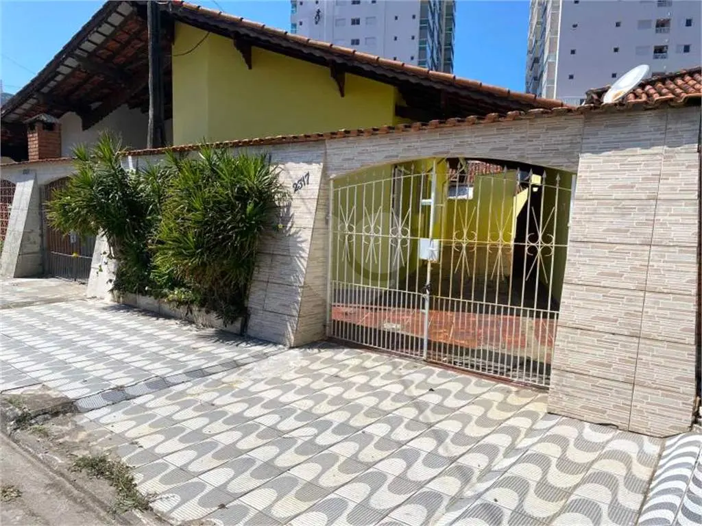 Casa para Venda em Praia Grande, Caiçara, 2 dormitórios, 1 suíte, 2 banheiros, 4 vagas