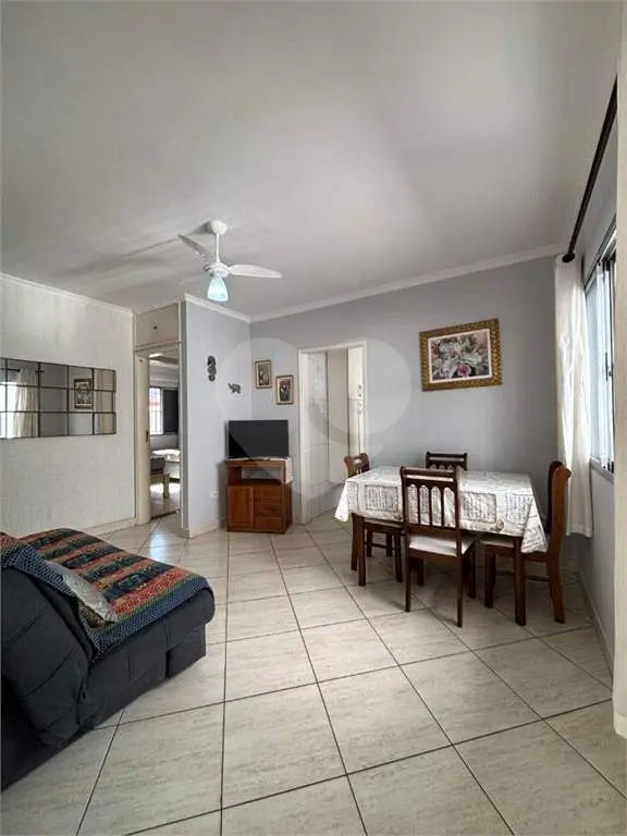 Apartamento para Venda em Praia Grande, Guilhermina, 1 dormitório, 1 banheiro, 1 vaga