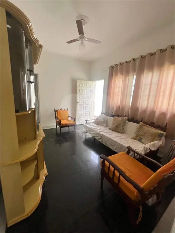 Casa para Venda em Praia Grande, Aviação, 2 dormitórios, 1 suíte, 2 banheiros, 2 vagas