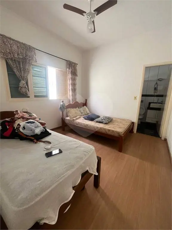 Casa para Venda em Praia Grande, Aviação, 2 dormitórios, 1 suíte, 2 banheiros, 2 vagas