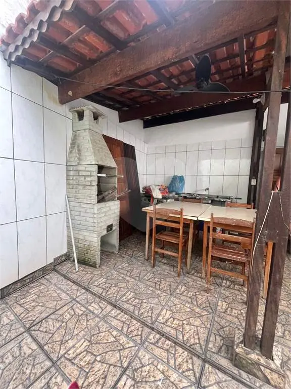 Casa para Venda em Praia Grande, Aviação, 2 dormitórios, 1 suíte, 2 banheiros, 2 vagas