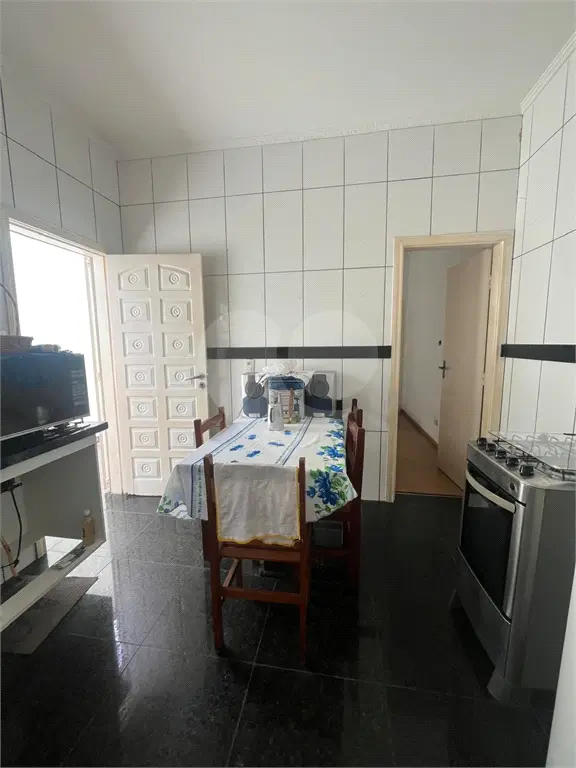 Casa para Venda em Praia Grande, Aviação, 2 dormitórios, 1 suíte, 2 banheiros, 2 vagas