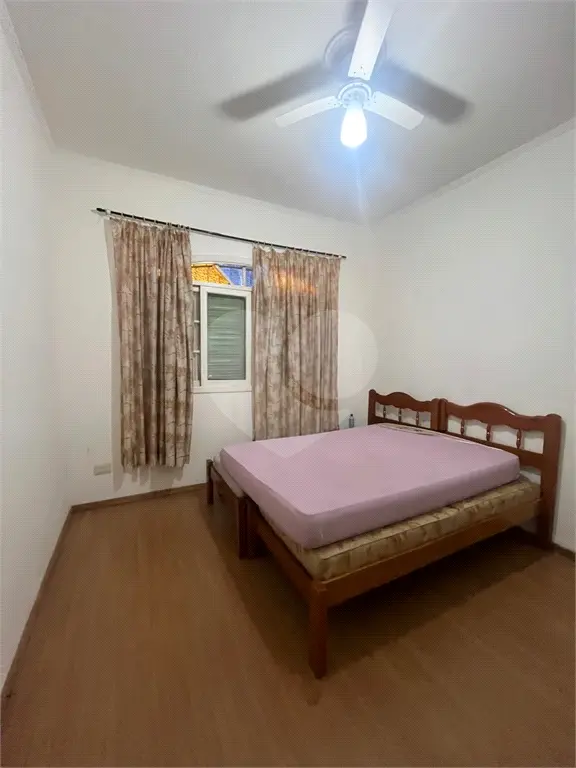 Casa para Venda em Praia Grande, Aviação, 2 dormitórios, 1 suíte, 2 banheiros, 2 vagas