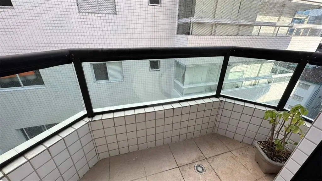 Apartamento para Venda em Praia Grande, Guilhermina, 1 dormitório, 1 banheiro, 1 vaga
