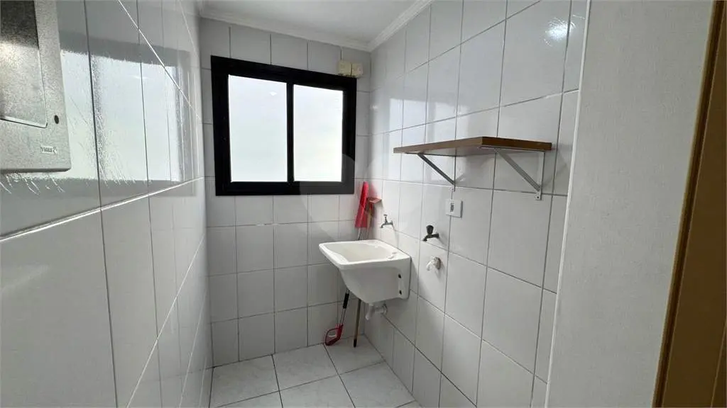 Apartamento para Venda em Praia Grande, Guilhermina, 1 dormitório, 1 banheiro, 1 vaga