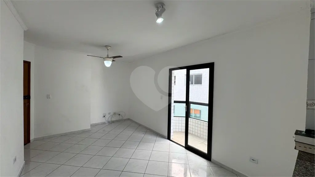 Apartamento para Venda em Praia Grande, Guilhermina, 1 dormitório, 1 banheiro, 1 vaga