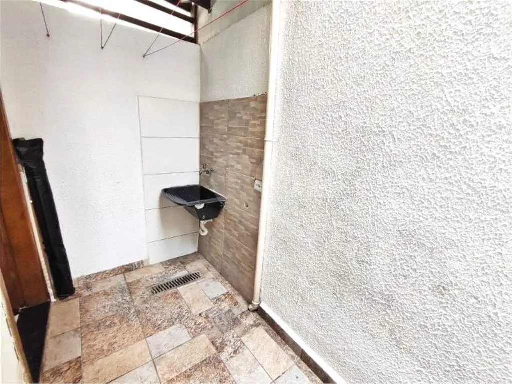 Casa para Venda em Praia Grande, Tupi, 2 dormitórios, 2 banheiros, 1 vaga