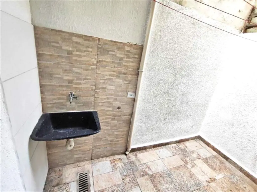Casa para Venda em Praia Grande, Tupi, 2 dormitórios, 2 banheiros, 1 vaga