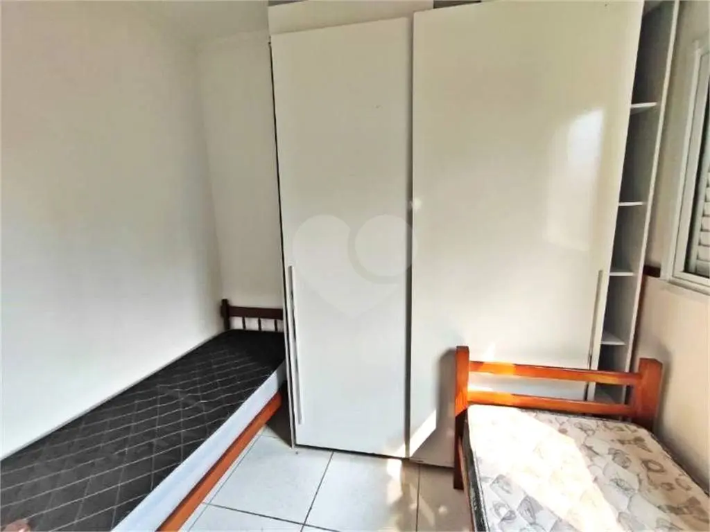 Casa para Venda em Praia Grande, Tupi, 2 dormitórios, 2 banheiros, 1 vaga