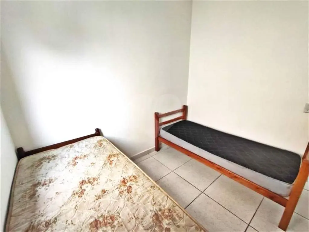 Casa para Venda em Praia Grande, Tupi, 2 dormitórios, 2 banheiros, 1 vaga