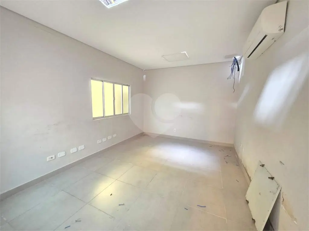 Comercial para Locação em Praia Grande, Aviação, 3 banheiros, 4 vagas