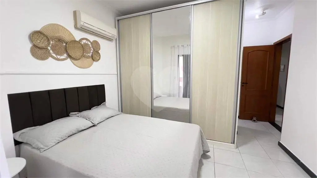 Apartamento para Venda em Praia Grande, Tupi, 3 dormitórios, 2 suítes, 3 banheiros, 2 vagas
