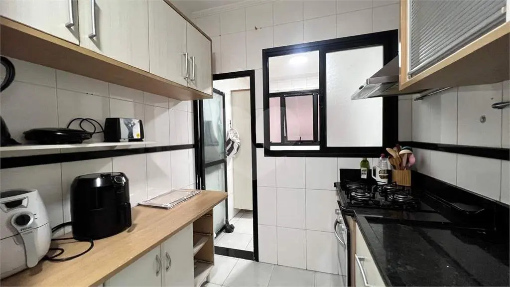 Apartamento para Venda em Praia Grande, Tupi, 3 dormitórios, 2 suítes, 3 banheiros, 2 vagas