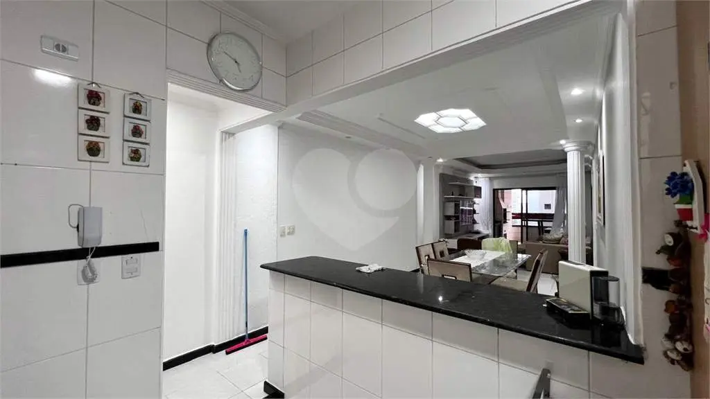 Apartamento para Venda em Praia Grande, Tupi, 3 dormitórios, 2 suítes, 3 banheiros, 2 vagas
