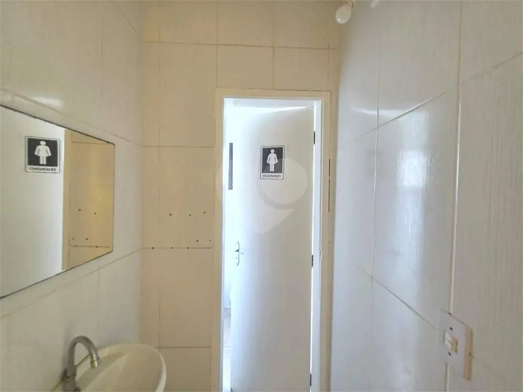 Comercial para Locação em Praia Grande, Aviação, 3 banheiros, 4 vagas
