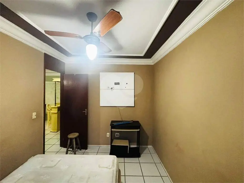 Apartamento para Venda em Praia Grande, Caiçara, 2 dormitórios, 1 suíte, 2 banheiros, 1 vaga