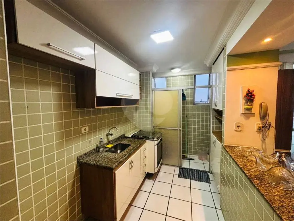 Apartamento para Venda em Praia Grande, Caiçara, 2 dormitórios, 1 suíte, 2 banheiros, 1 vaga