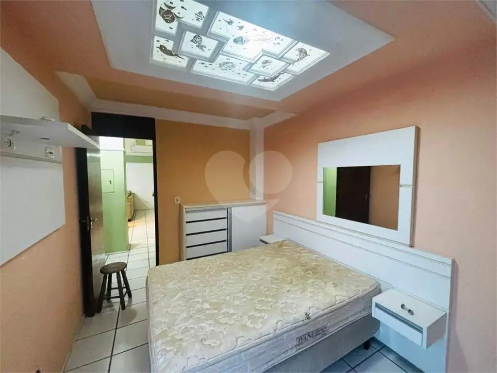 Apartamento para Venda em Praia Grande, Caiçara, 2 dormitórios, 1 suíte, 2 banheiros, 1 vaga