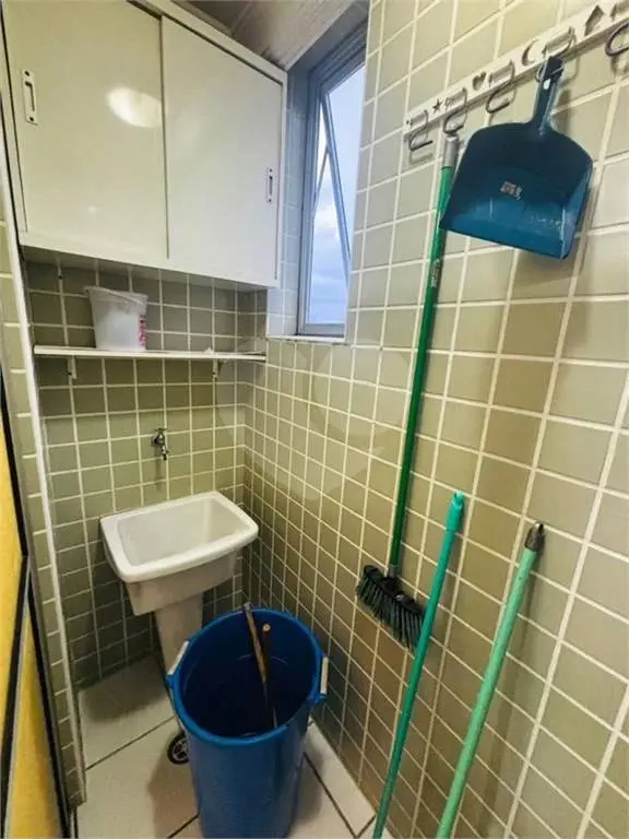 Apartamento para Venda em Praia Grande, Caiçara, 2 dormitórios, 1 suíte, 2 banheiros, 1 vaga