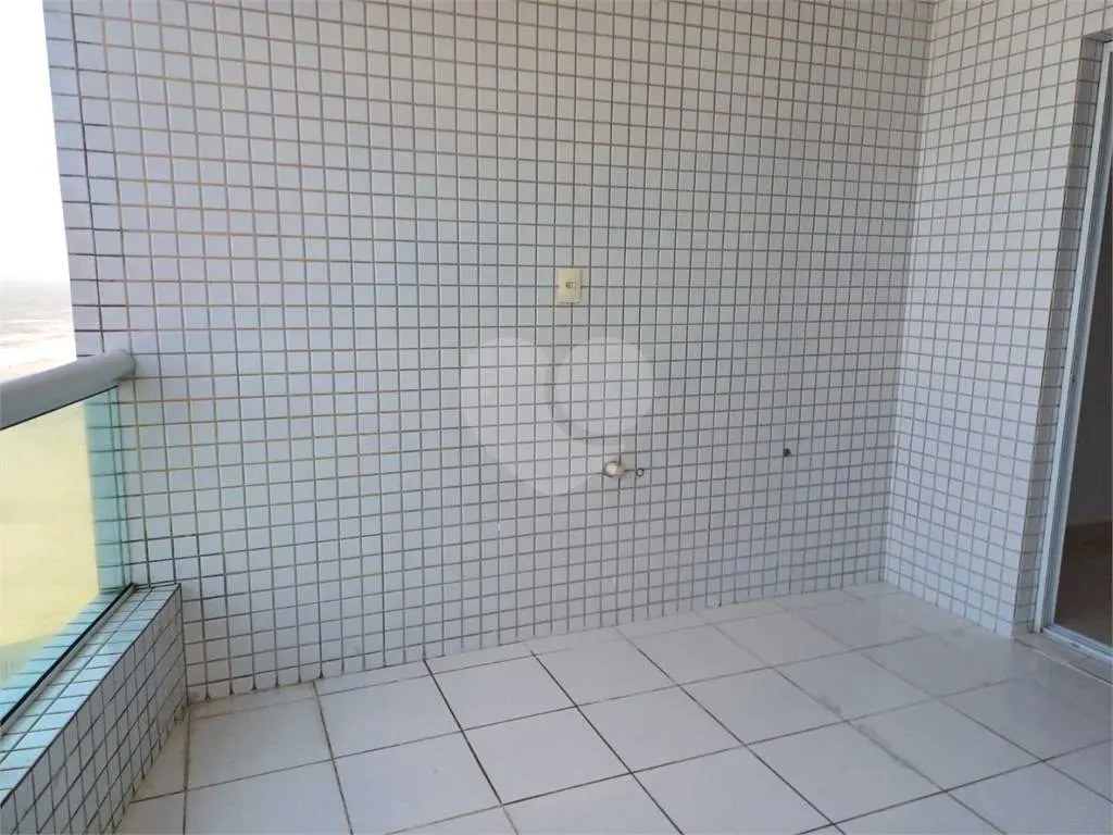 Apartamento para Venda em Praia Grande, Guilhermina, 3 dormitórios, 2 suítes, 1 banheiro, 2 vagas