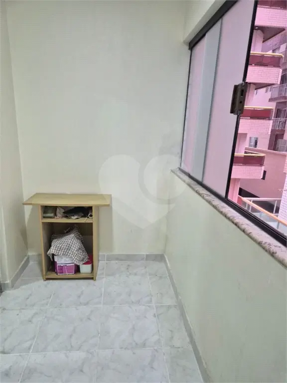 Apartamento para Venda em Praia Grande, Tupi, 2 dormitórios, 1 suíte, 1 banheiro, 1 vaga