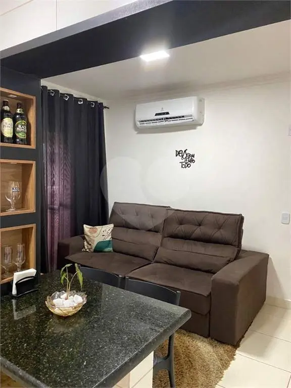 Apartamento para Venda em Praia Grande, Caiçara, 2 dormitórios, 1 suíte, 2 banheiros, 1 vaga