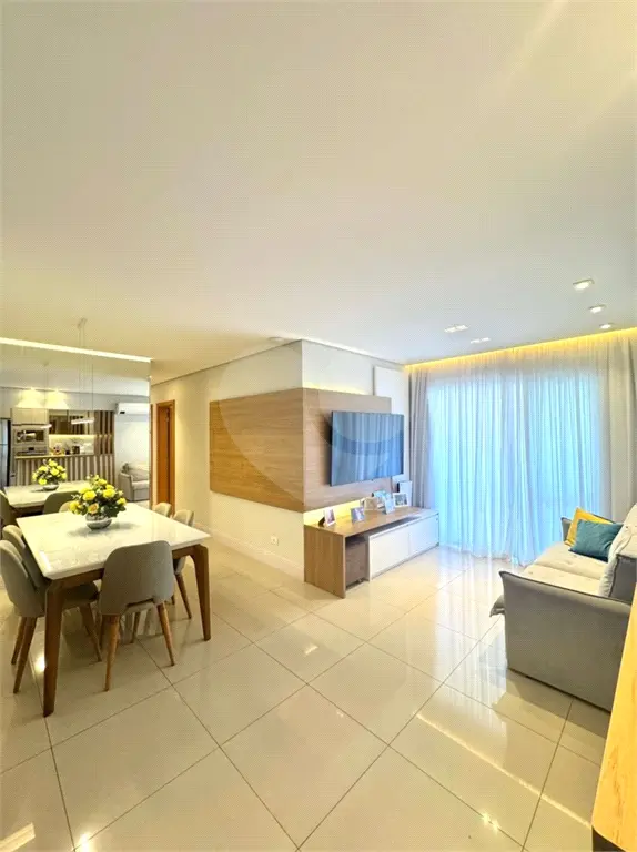 Apartamento para Venda em Praia Grande, Boqueirão, 3 dormitórios, 2 suítes, 3 banheiros, 2 vagas