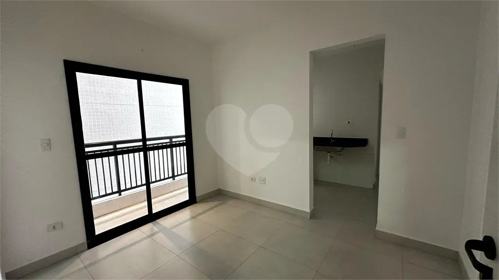 Apartamento para Venda em Praia Grande, Tupi, 2 dormitórios, 1 suíte, 2 banheiros, 1 vaga