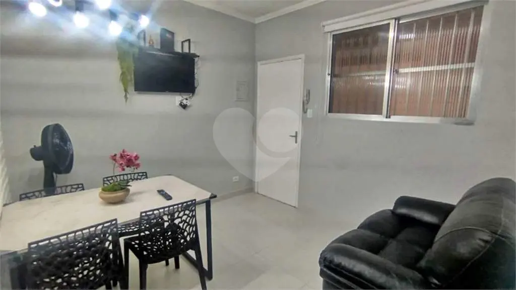 Apartamento para Venda em Praia Grande, Guilhermina, 1 dormitório, 1 banheiro, 1 vaga