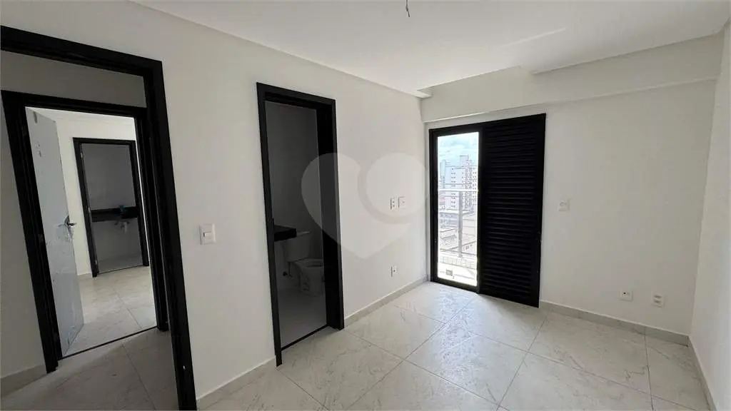Apartamento para Venda em Praia Grande, Campo aviação, 2 dormitórios, 2 suítes, 3 banheiros, 1 vaga