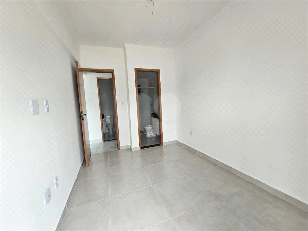 Apartamento para Venda em Praia Grande, Flórida, 1 dormitório, 1 suíte, 2 banheiros, 1 vaga
