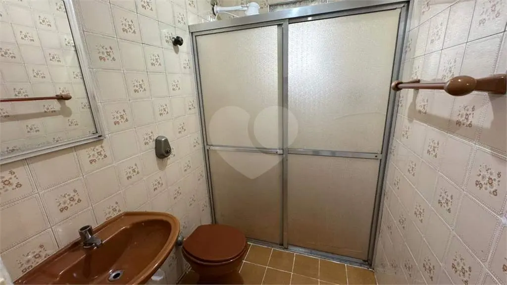 Apartamento para Venda em Praia Grande, Guilhermina, 2 dormitórios, 2 banheiros, 1 vaga