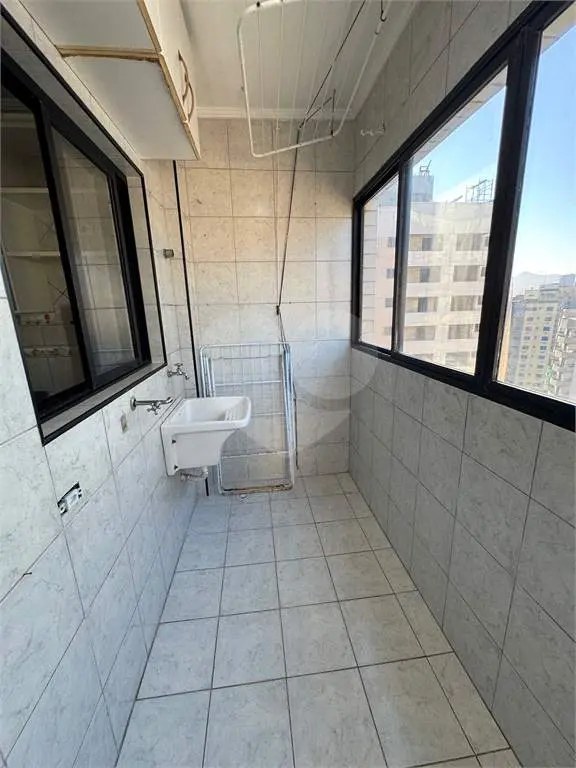 Apartamento para Venda em Praia Grande, Tupi, 2 dormitórios, 1 suíte, 2 banheiros, 1 vaga