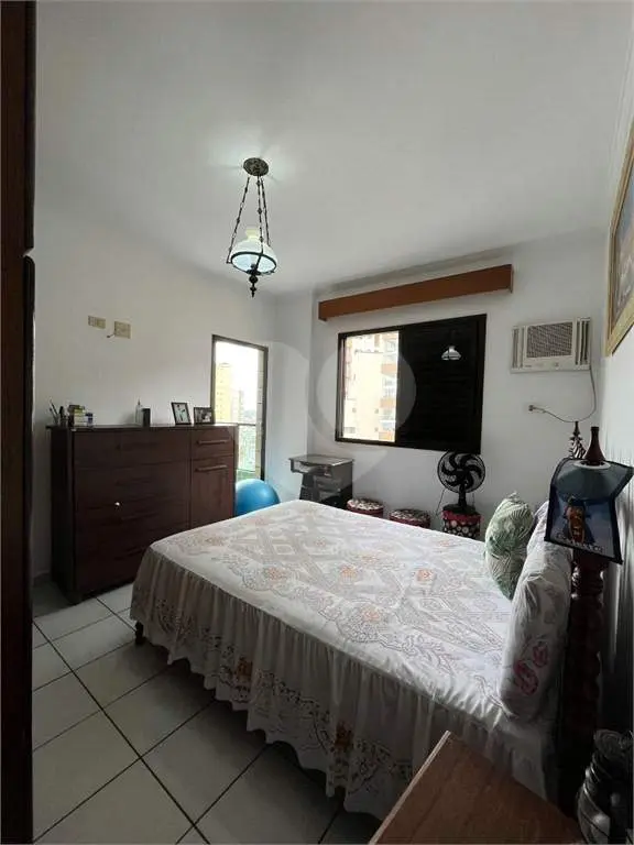 Apartamento para Venda em Praia Grande, Tupi, 2 dormitórios, 1 suíte, 2 banheiros, 1 vaga