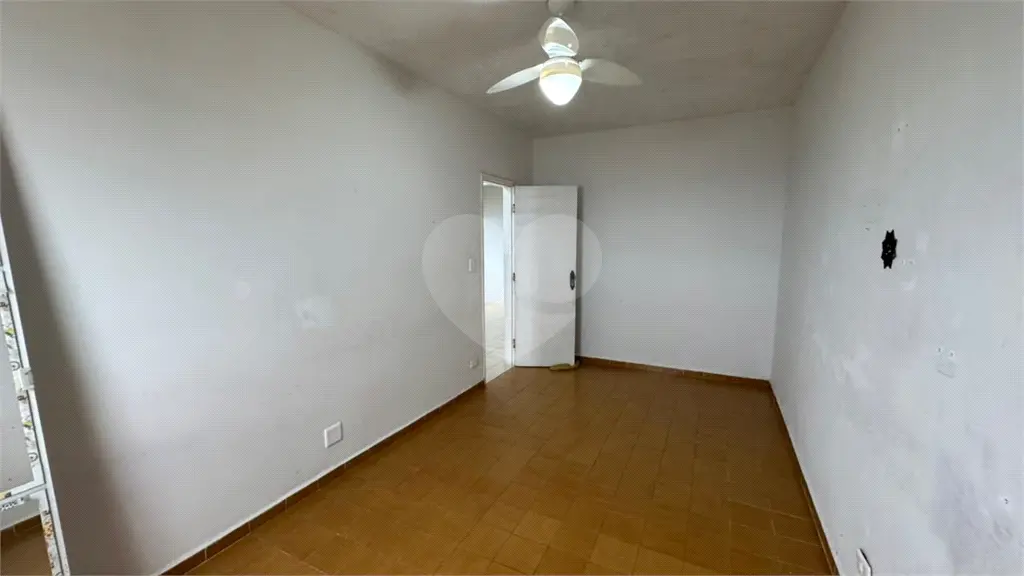 Apartamento para Venda em Praia Grande, Guilhermina, 2 dormitórios, 2 banheiros, 1 vaga