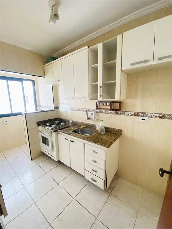 Apartamento para Venda em Praia Grande, Campo aviação, 1 dormitório, 1 banheiro, 1 vaga
