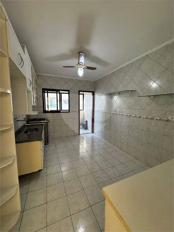 Apartamento para Venda em Praia Grande, Tupi, 2 dormitórios, 1 suíte, 2 banheiros, 1 vaga
