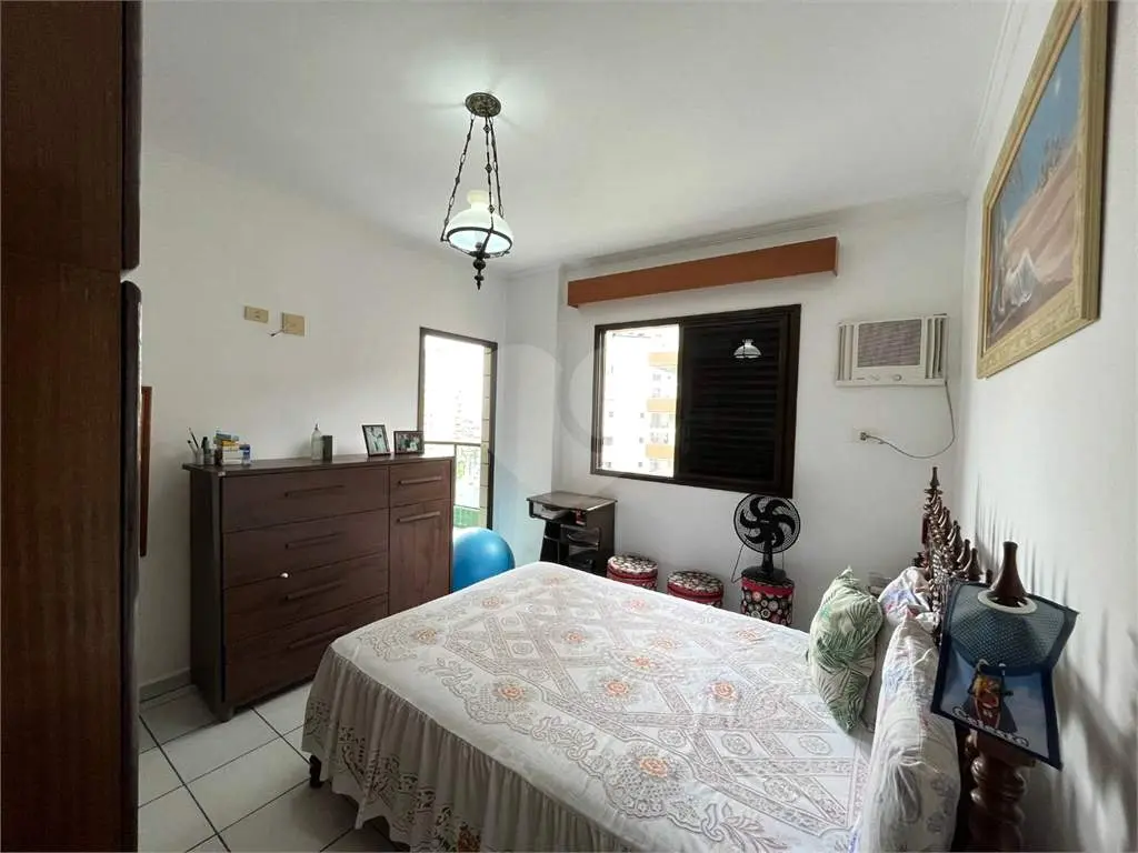 Apartamento para Venda em Praia Grande, Tupi, 2 dormitórios, 1 suíte, 2 banheiros, 1 vaga