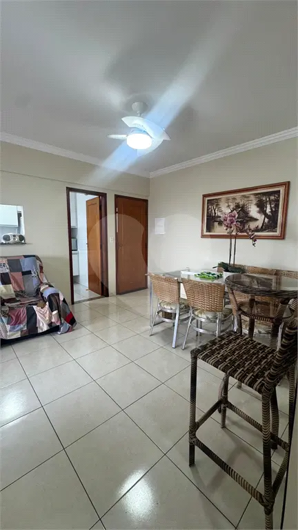 Apartamento para Venda em Praia Grande, Caiçara, 2 dormitórios, 1 suíte, 1 banheiro, 1 vaga
