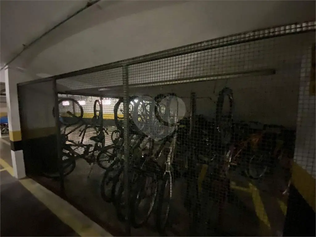 Apartamento para Venda em Praia Grande, Guilhermina, 1 dormitório, 1 suíte, 2 banheiros, 1 vaga
