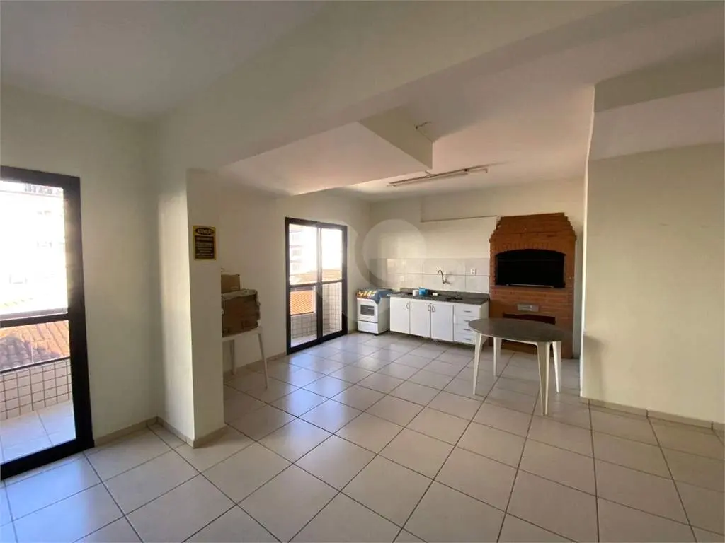 Apartamento para Venda em Praia Grande, Guilhermina, 1 dormitório, 1 suíte, 2 banheiros, 1 vaga