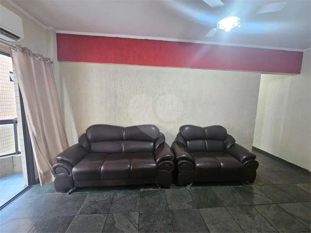 Apartamento para Venda em Praia Grande, Guilhermina, 2 dormitórios, 1 banheiro, 1 vaga