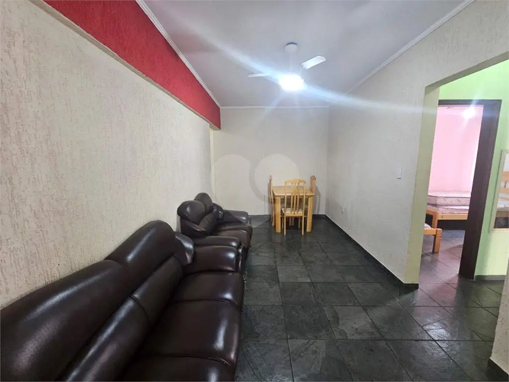 Apartamento para Venda em Praia Grande, Guilhermina, 2 dormitórios, 1 banheiro, 1 vaga