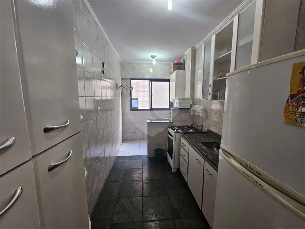 Apartamento para Venda em Praia Grande, Guilhermina, 2 dormitórios, 1 banheiro, 1 vaga