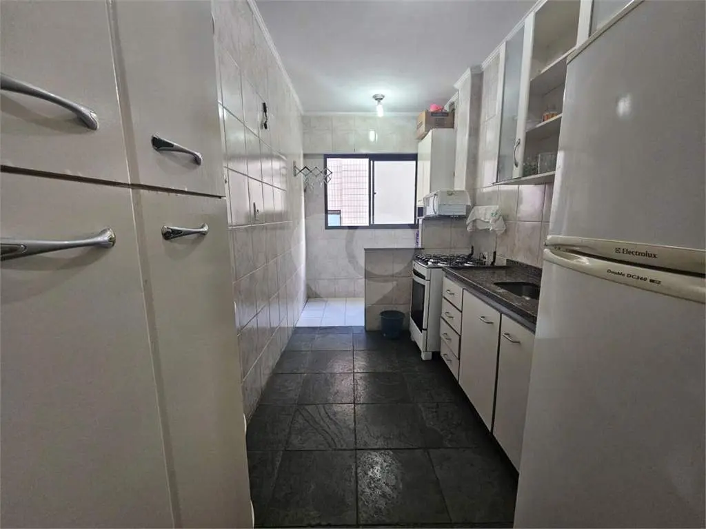 Apartamento para Venda em Praia Grande, Guilhermina, 2 dormitórios, 1 banheiro, 1 vaga