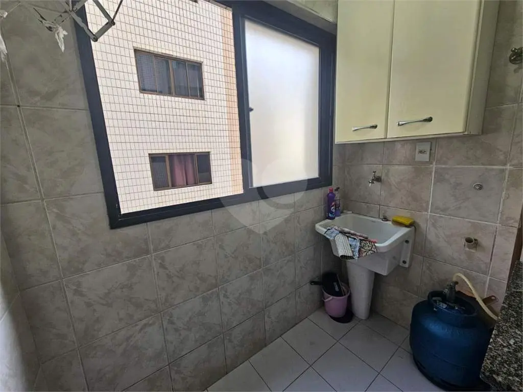 Apartamento para Venda em Praia Grande, Guilhermina, 2 dormitórios, 1 banheiro, 1 vaga