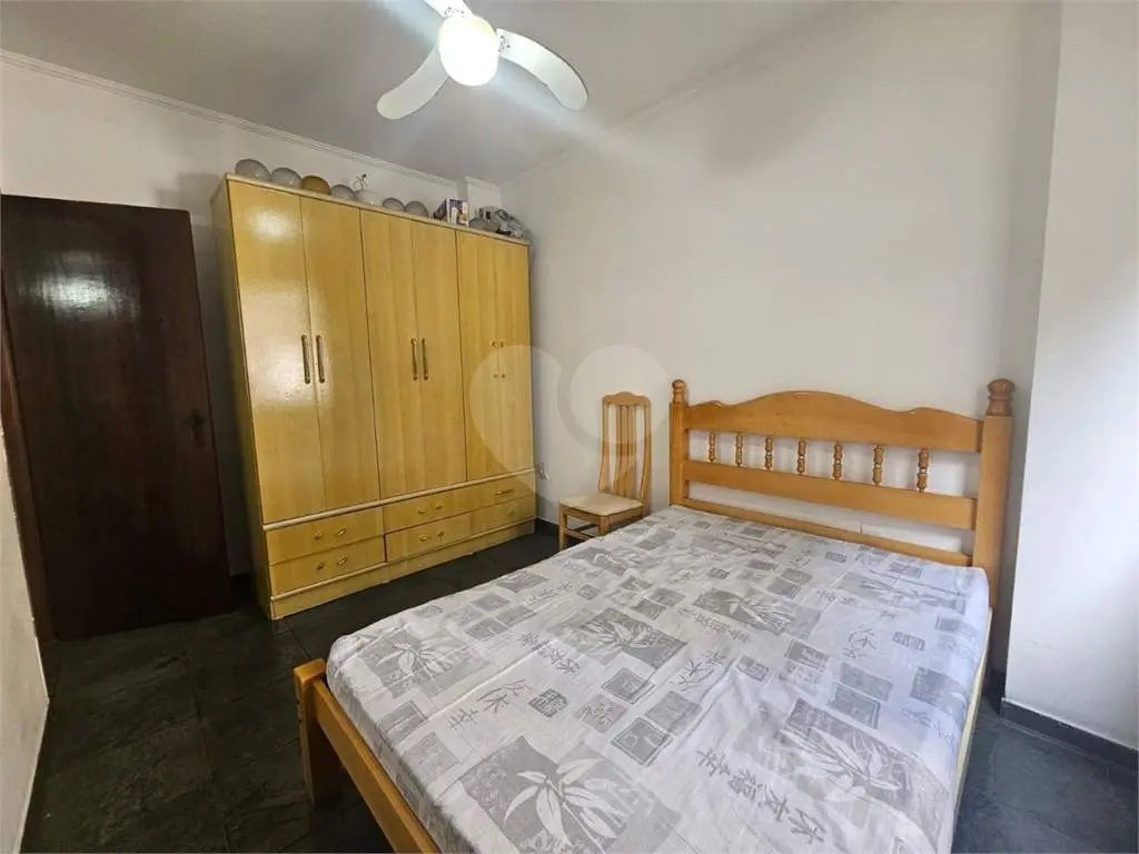 Apartamento para Venda em Praia Grande, Guilhermina, 2 dormitórios, 1 banheiro, 1 vaga