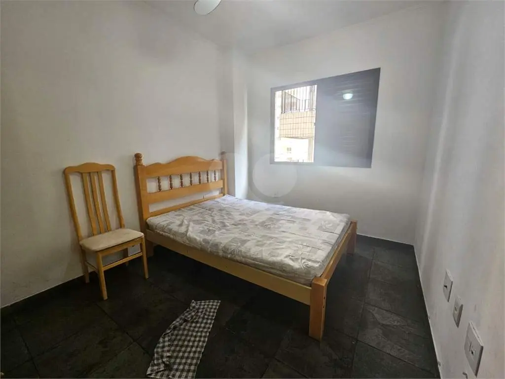 Apartamento para Venda em Praia Grande, Guilhermina, 2 dormitórios, 1 banheiro, 1 vaga